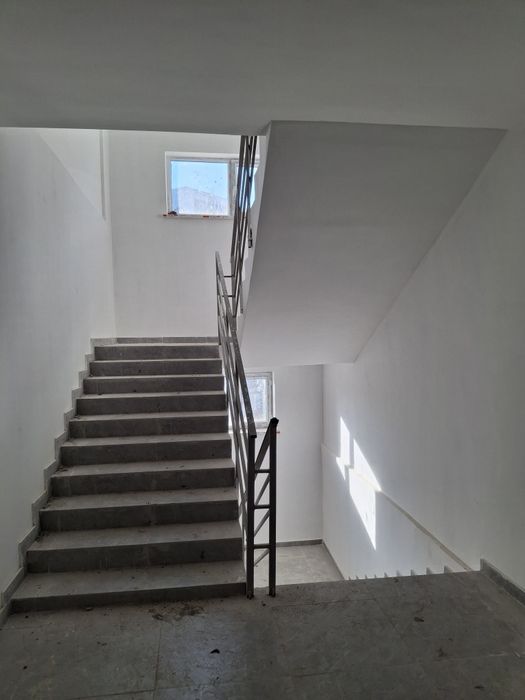 ПРОДАМ 3-комнатную квартиру