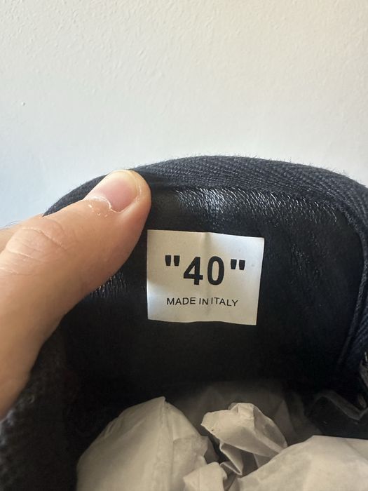 Off-White Vulcanized Hi Top Black