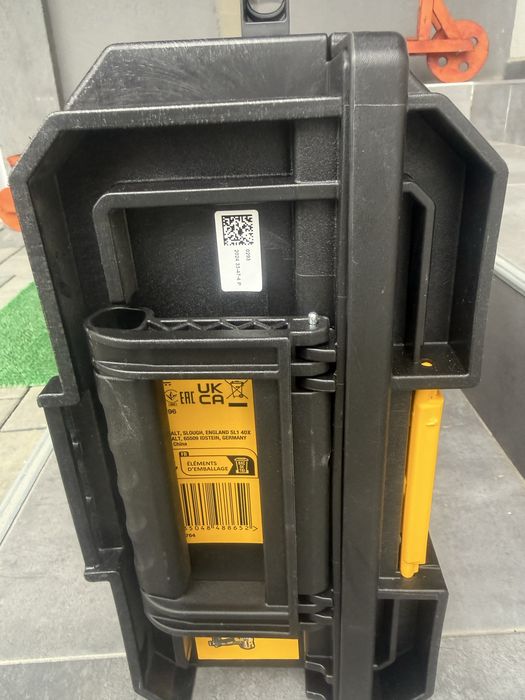 Vind set Dewalt nou  neutilizat niciodata