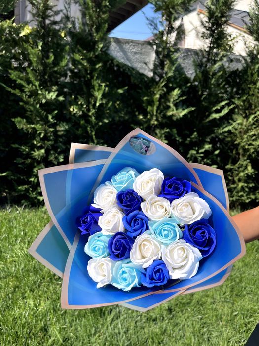 Buchete trandafiri spun/ ziua îndrăgostiților cadou