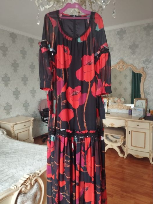 Платия вчерный !