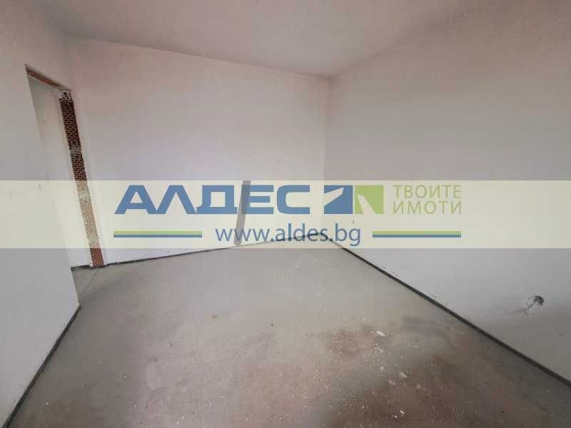 Компактен четиристаен ап. в нова сграда в Сухата Река!