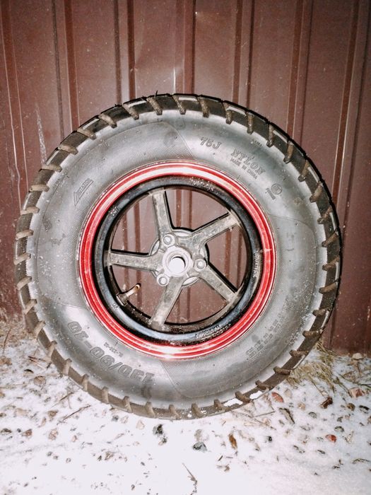 Скутер шина нови