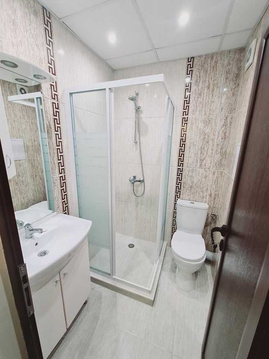 Дава се под наем Двустаен апартамент в Бургас, Център - 70 кв.м за 331.5 € - Снимка #5