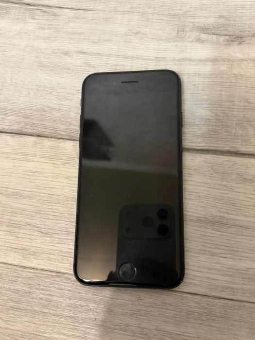 Айфон se сатылады