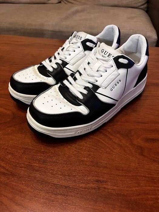 Оригинални обувки Guess Ancona