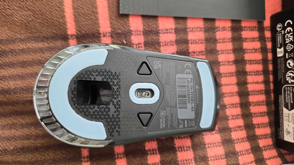 Избеляла Corsair M75 WIRELESS Lightweight RGB Gaming Mouse - Cyberpunk 2077: Arasaka Edition Безжична мишка