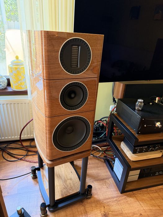 Boxe Wharfedale Elysian 2 Walnut + Standuri Originale