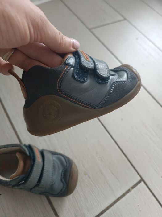 Adidași Biomecanics măr 22