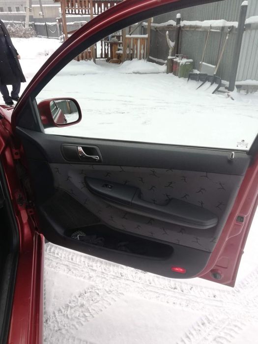 Продам машину Шкода фабия