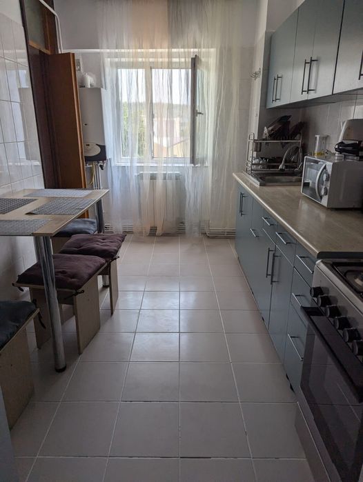 Pers fizica închiriez ap 3 camD