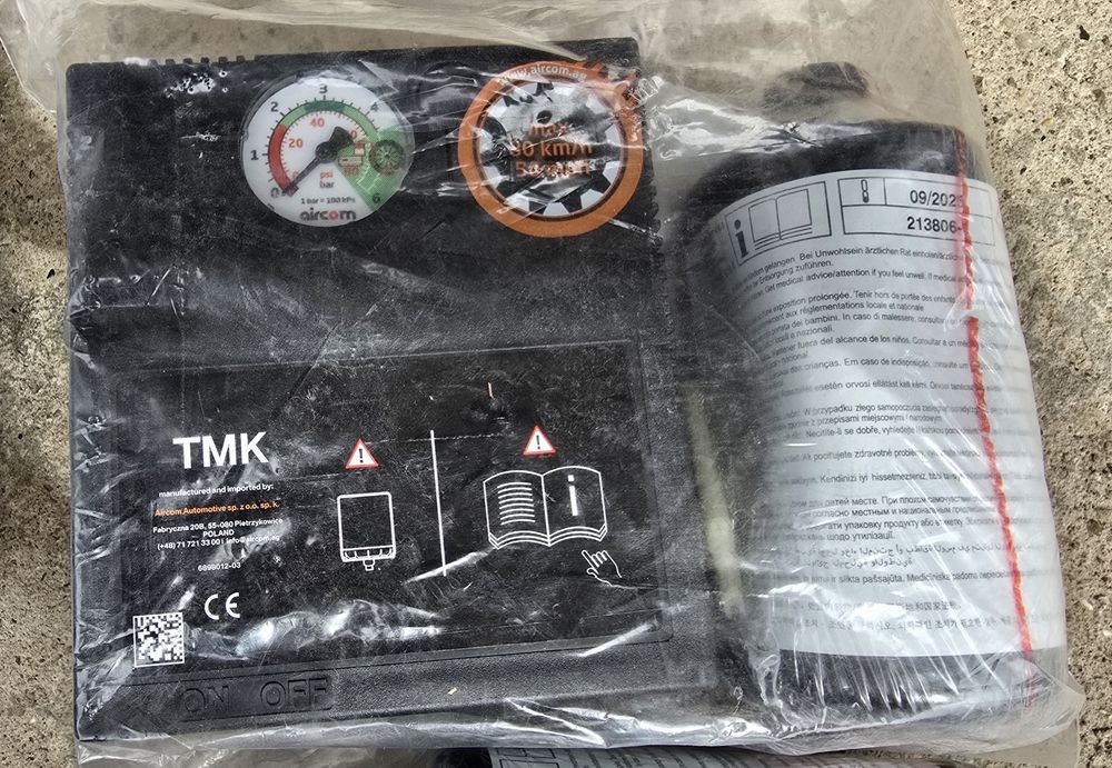 Компресорчета за автомобили с пяна/ЧИСТО НОВИ/