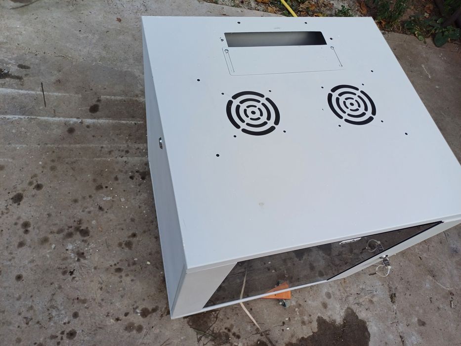 Cabinet Rack si pach paneluri