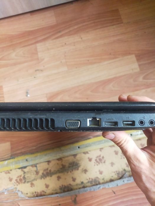 Ноутбук Тошиба  .