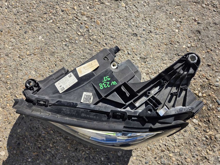 Far stanga Mercedes E-Class  W213 C238 W238 multi beam BLUE