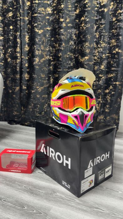 Cască Airoh cu ochelari Alpinestars