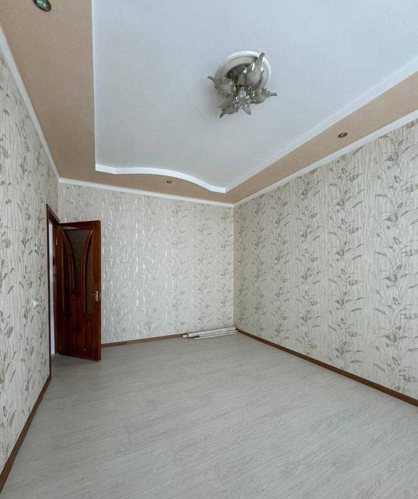 4-х комнатная квартира. 4/4/4  Кара камиш 1/3