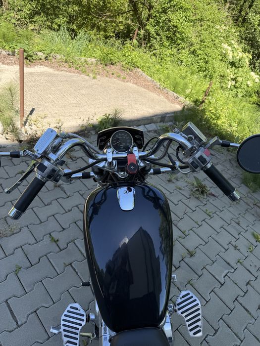 Suzuki intruder vs 600