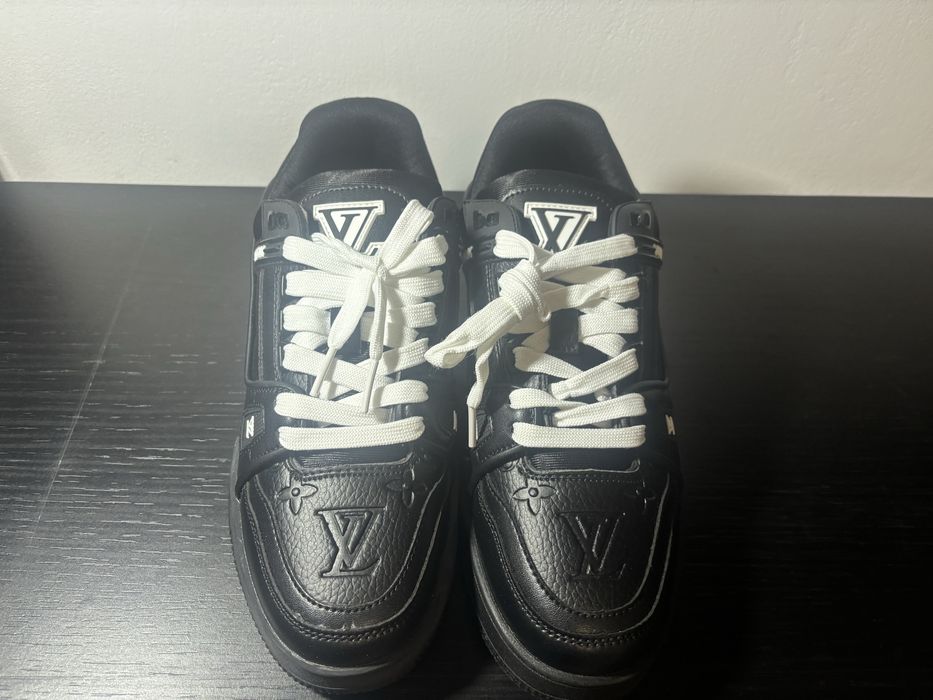 Louis Vuitton Trainers negrii marimea 42