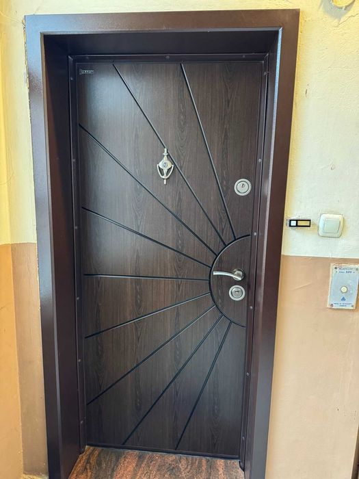 Продава се Четиристаен апартамент в Горна Оряховица - 110 кв.м за 1002 €/кв.м - Снимка #9