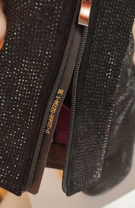 Сапоги демисезонные со стразами!