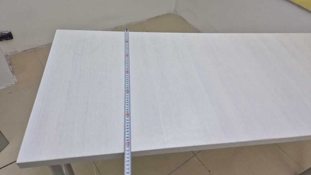 продам кухонный стол