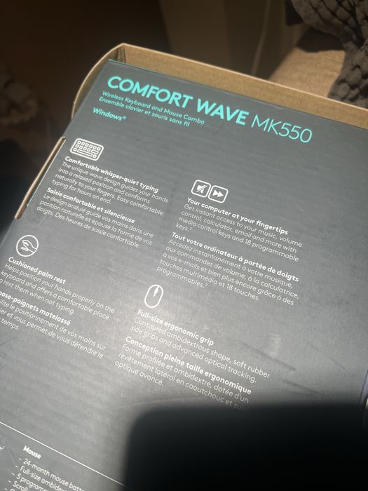 комплект беспроводной клавиатуры и мыши Logitech MK550