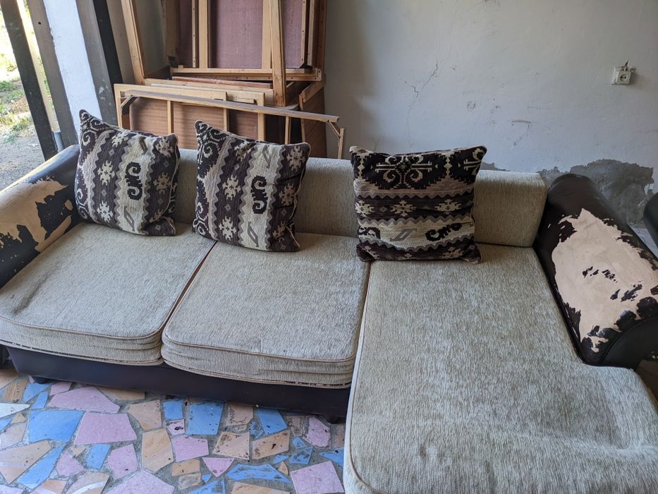 Продам диван и кресло