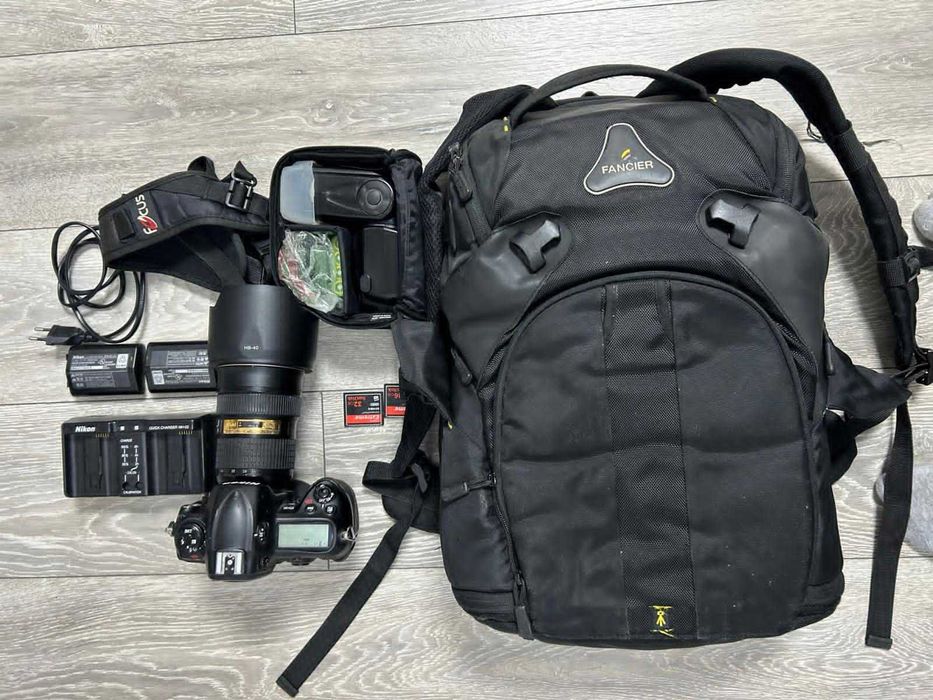 Vand Nikon D 3  + obiectiv + blitz + incarcator si baterii + carduri + Rucsac