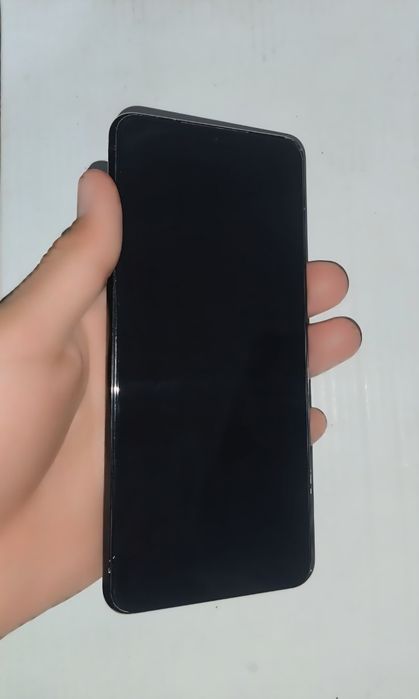 S21+ 5G.  8+8/256 xotira