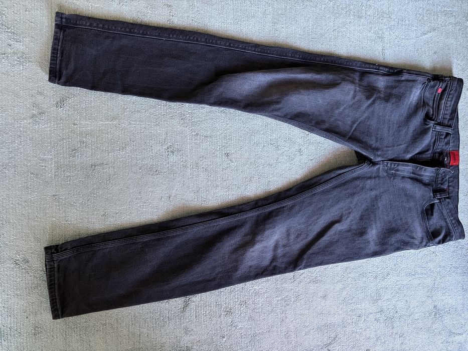 Blugi Hugo Boss Negri