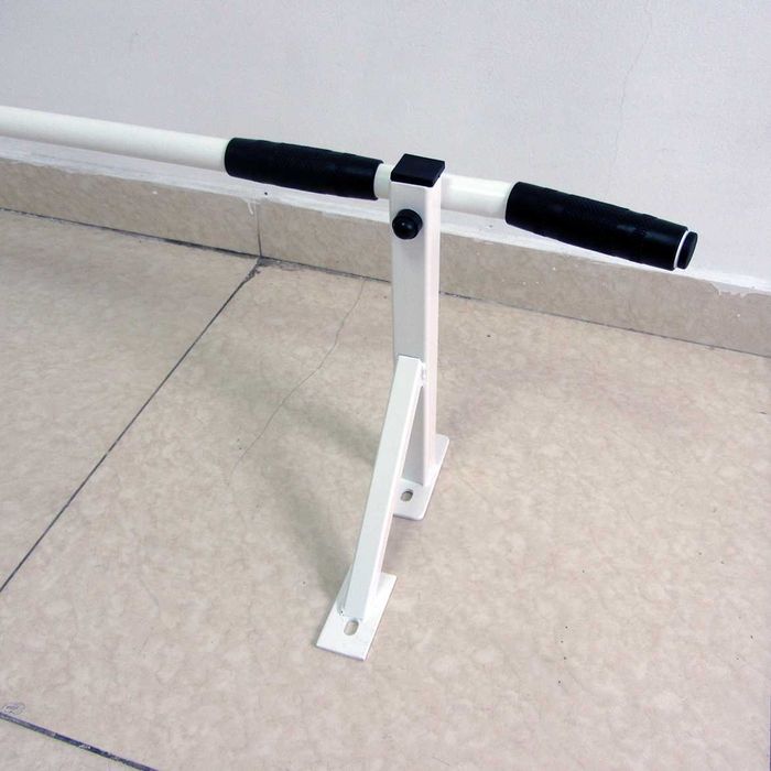 Турник настенный AKTIV