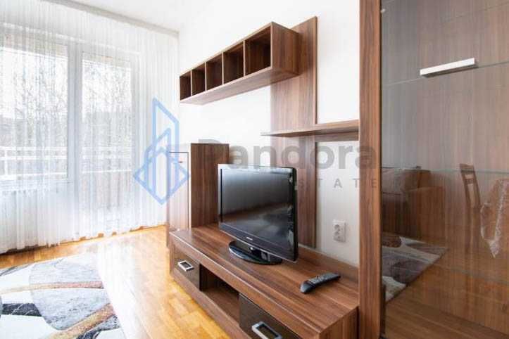 Дава се под наем Двустаен апартамент в София, Медицинска академия - 65 кв.м за 425 € - Снимка #2