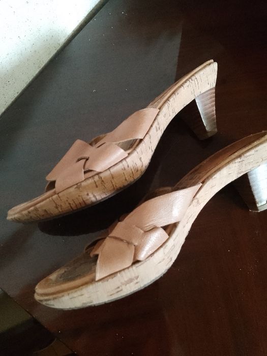 Босоножки от Nine West.