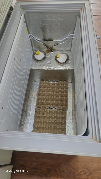 Продам морозильник рабочий