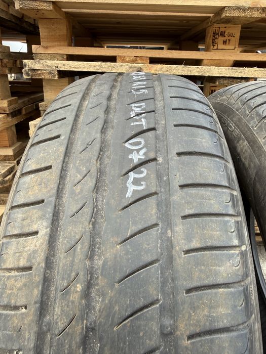 2 броя летни гуми Pirelli 195/65 R15 Dot 0722 ном 401
