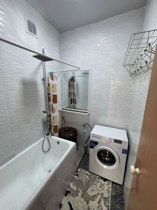 3в4/1/4 Базар Кадышева! Ориентир задняя сторона 61-й школы! Халк банк!