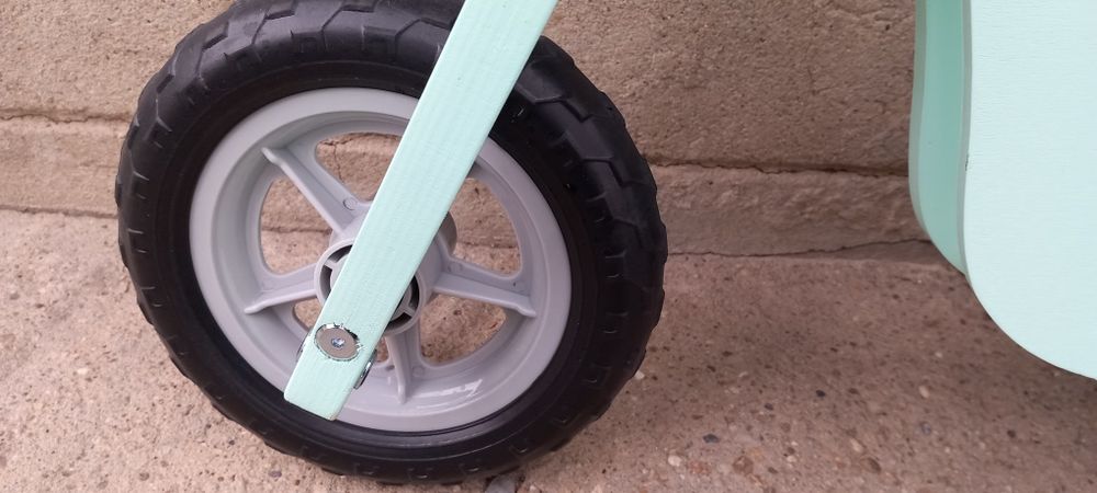 Баланс колело-дървено