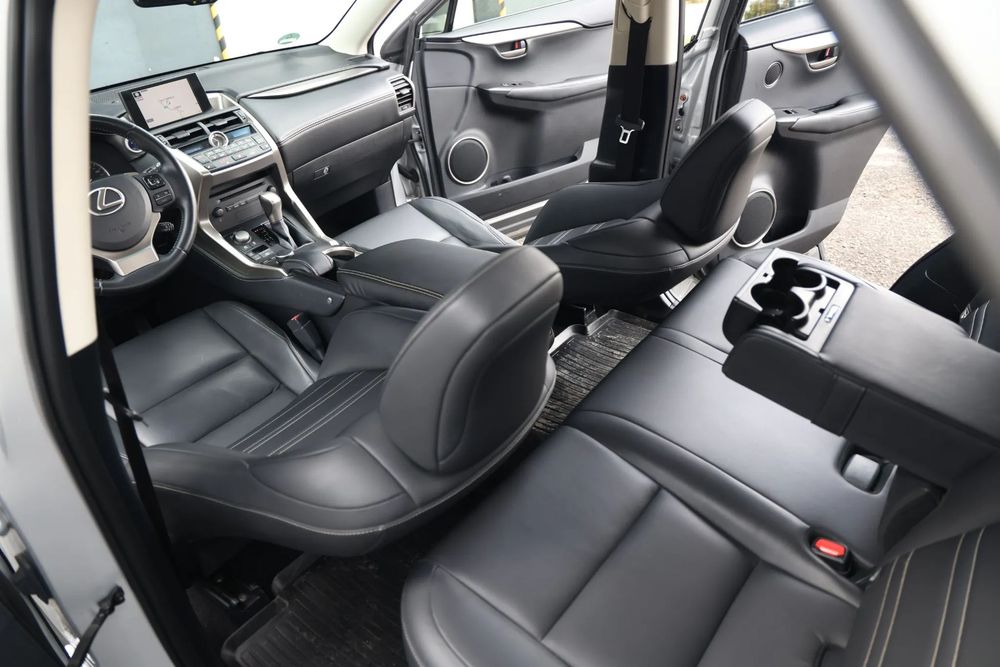 Lexus Seria NX *AWD *Hybrid * Faruri si stopuri LED * Incalzire scaune * Navigatie