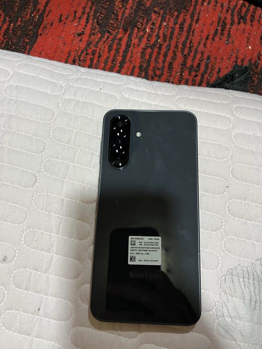 Samsung A36 128/8 holati yangi