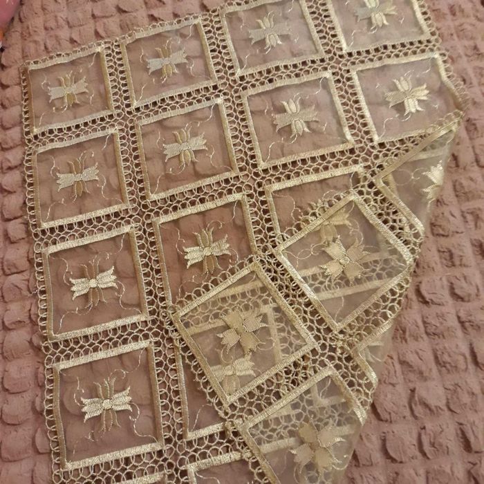 Нежно       Каре