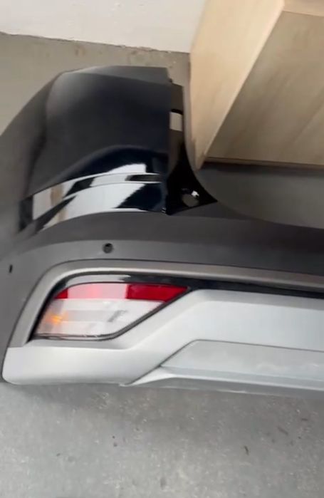 Задний бампер Туксон оригинал,