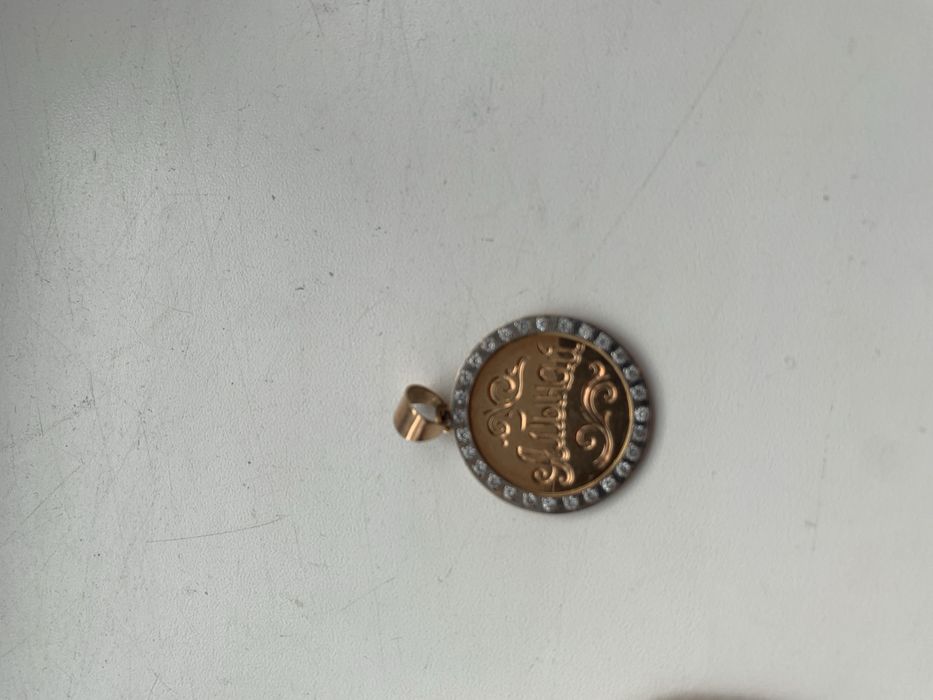 золото цепь и кулон