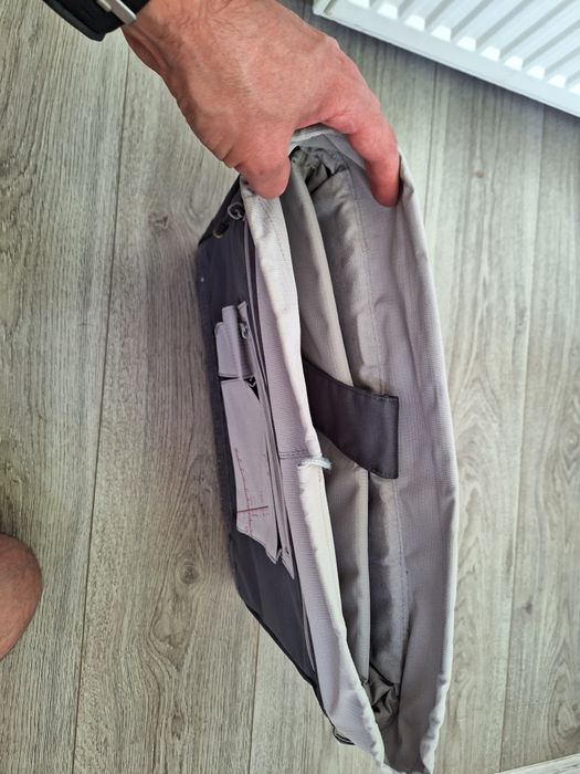 Geanta laptop estetica