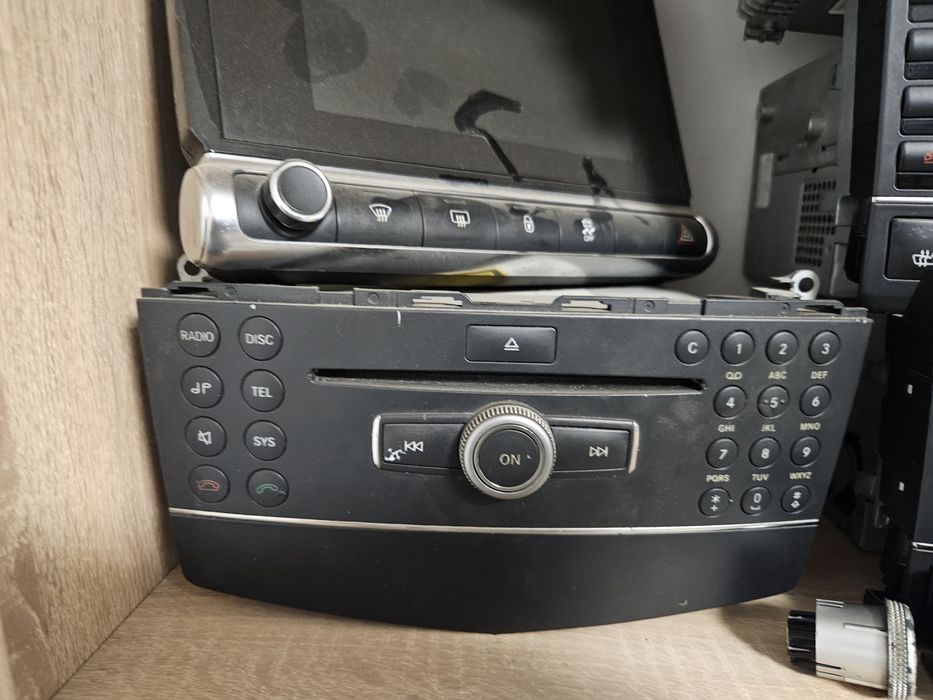 Модул/Навигация/Сд за Мерцедес E клас w212 С клас w204 w218