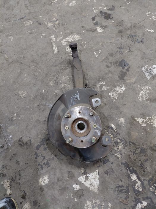 Цапфа правая Хонда CR-V