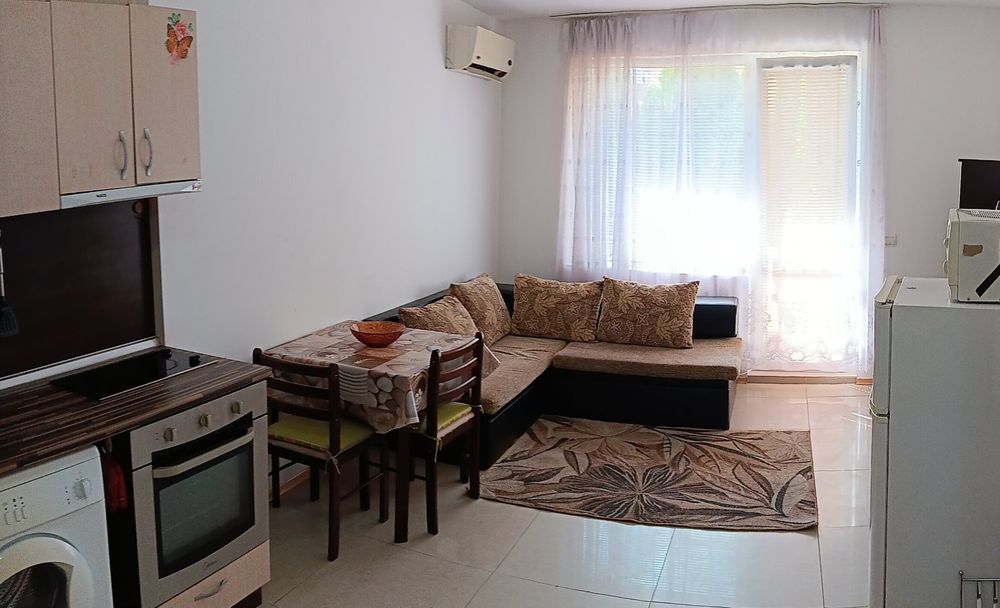 Продава се Двустаен апартамент в к.к. Слънчев бряг - 50 кв.м за 1260 €/кв.м - Снимка #2