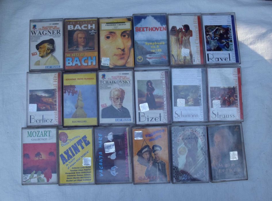 Casete audio cu  muzica  Romaneasca si strainba