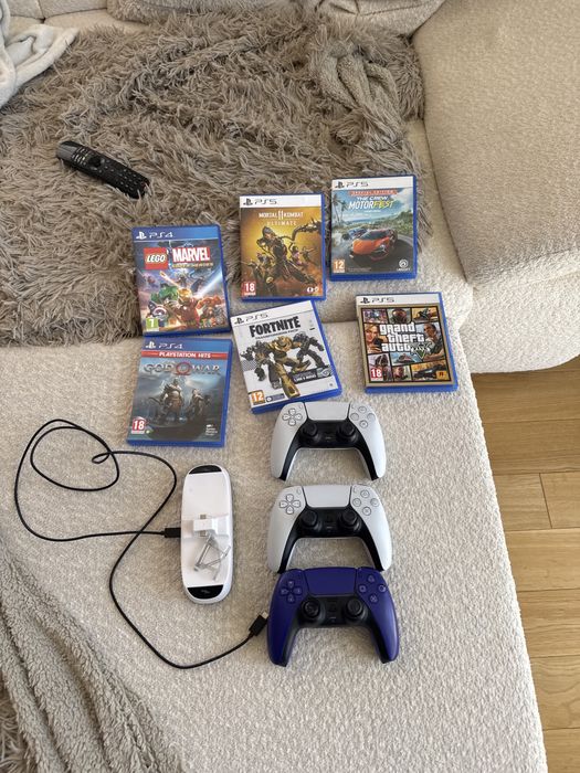 Playstation 5 slim 3 джойстика 6 игри акаунт в fortnite s 200000 вибъкс и скинове