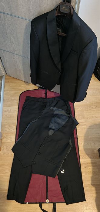 Costum negru Alberto Dobre ginere,nunta,eveniment Nou!Ocazie